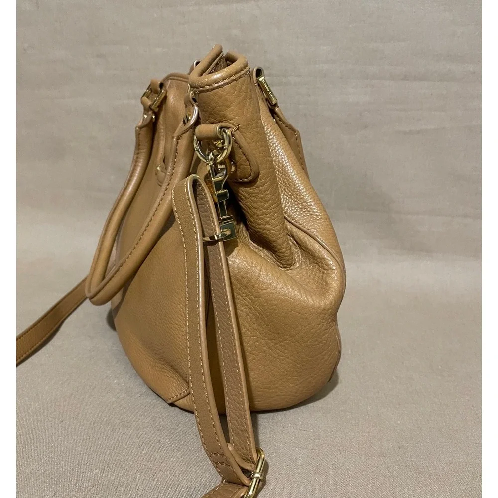 Tory Burch features *style